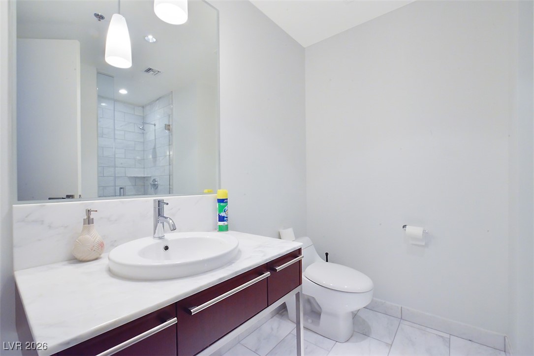 4471 Dean Martin Drive 3904 Las Vegas NV 89103