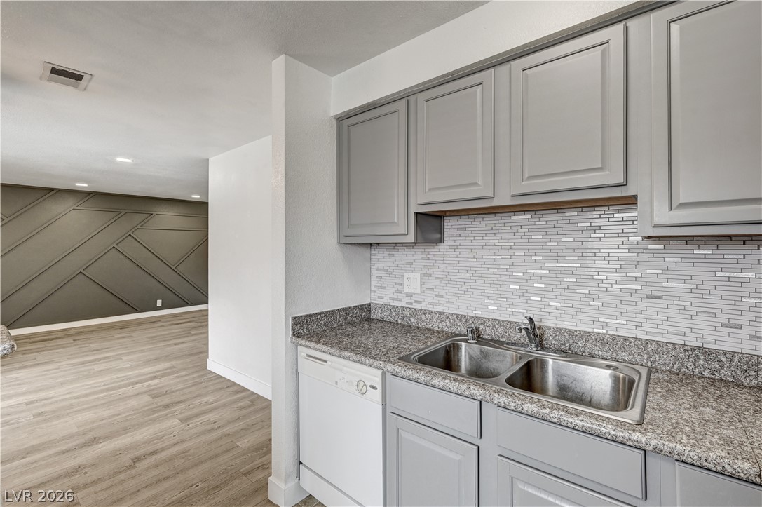 5404 River Glen Drive 362 Las Vegas NV 89103
