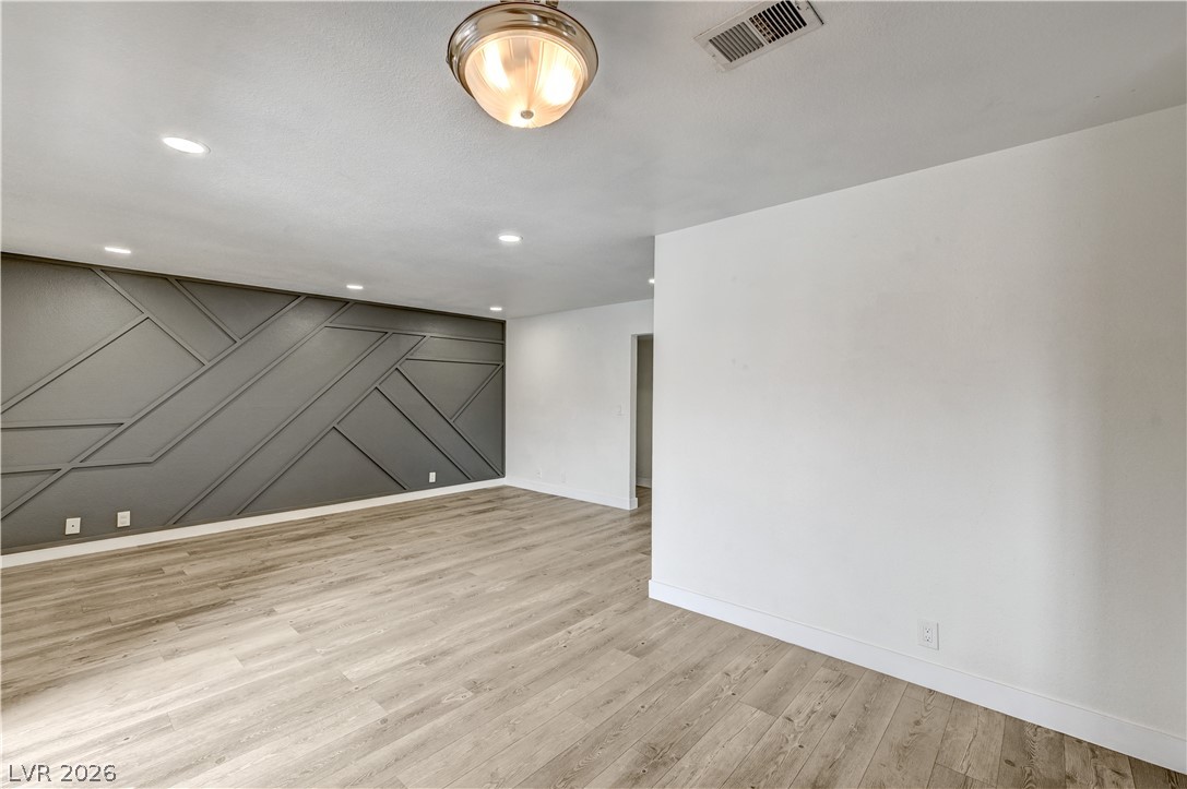 5404 River Glen Drive 362 Las Vegas NV 89103