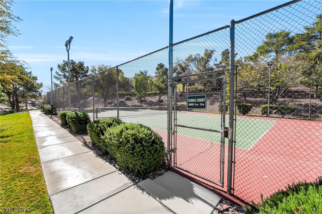 231 West Horizon Ridge Parkway 1315 Henderson NV 89012