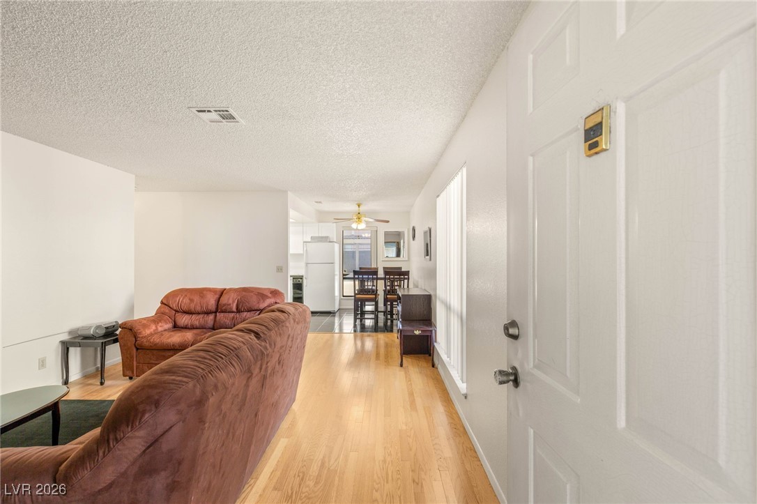 5171 Caliente Street 131 Las Vegas NV 89119