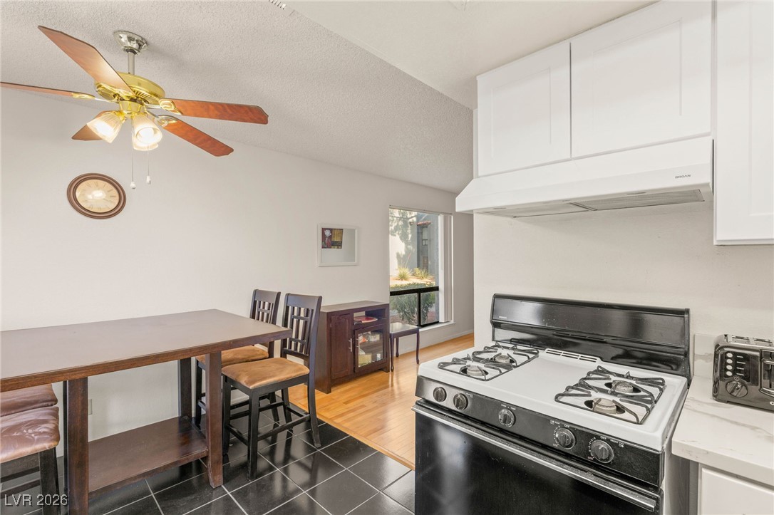 5171 Caliente Street 131 Las Vegas NV 89119