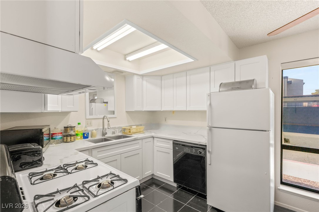 5171 Caliente Street 131 Las Vegas NV 89119