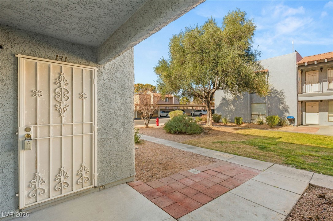 5171 Caliente Street 131 Las Vegas NV 89119