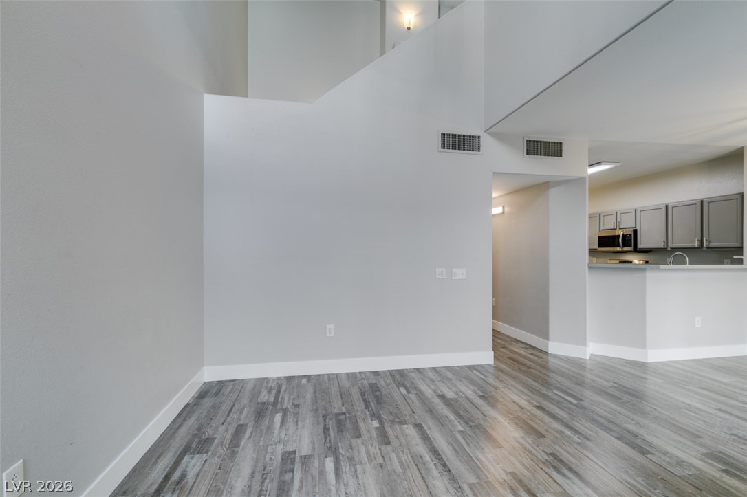 2001 Jade Creek Street 105 Las Vegas NV 89117