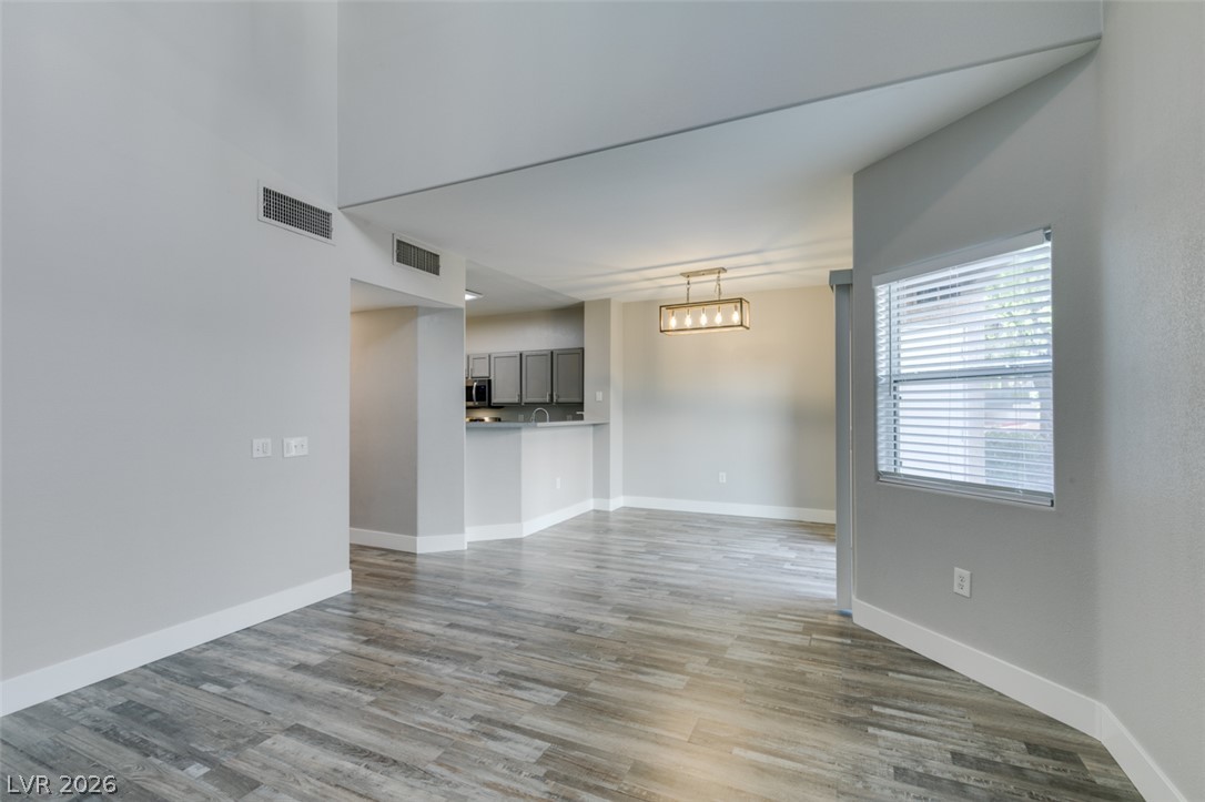 2001 Jade Creek Street 105 Las Vegas NV 89117