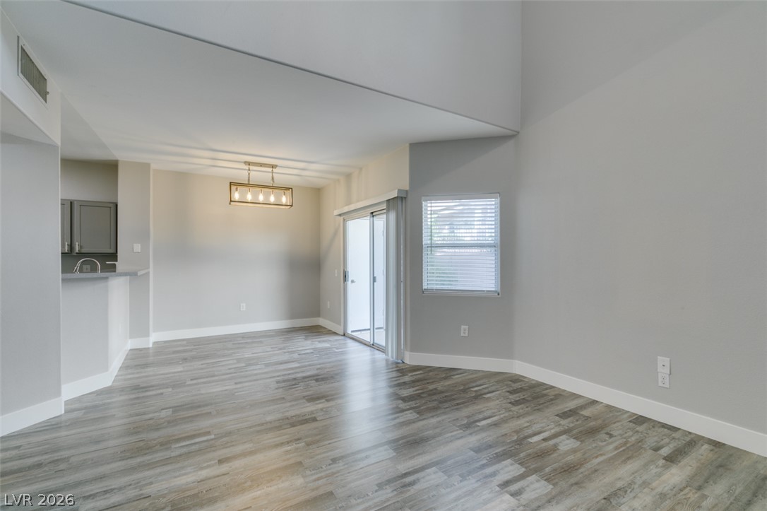 2001 Jade Creek Street 105 Las Vegas NV 89117