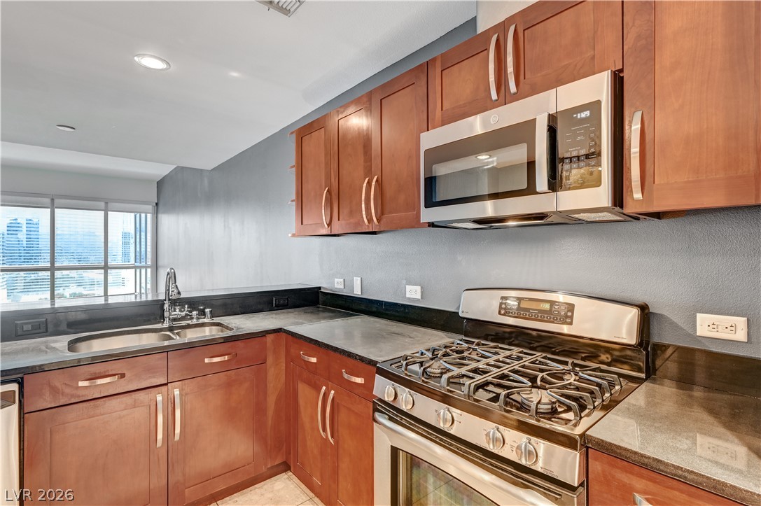 4575 Dean Martin Drive 1811 Las Vegas NV 89103