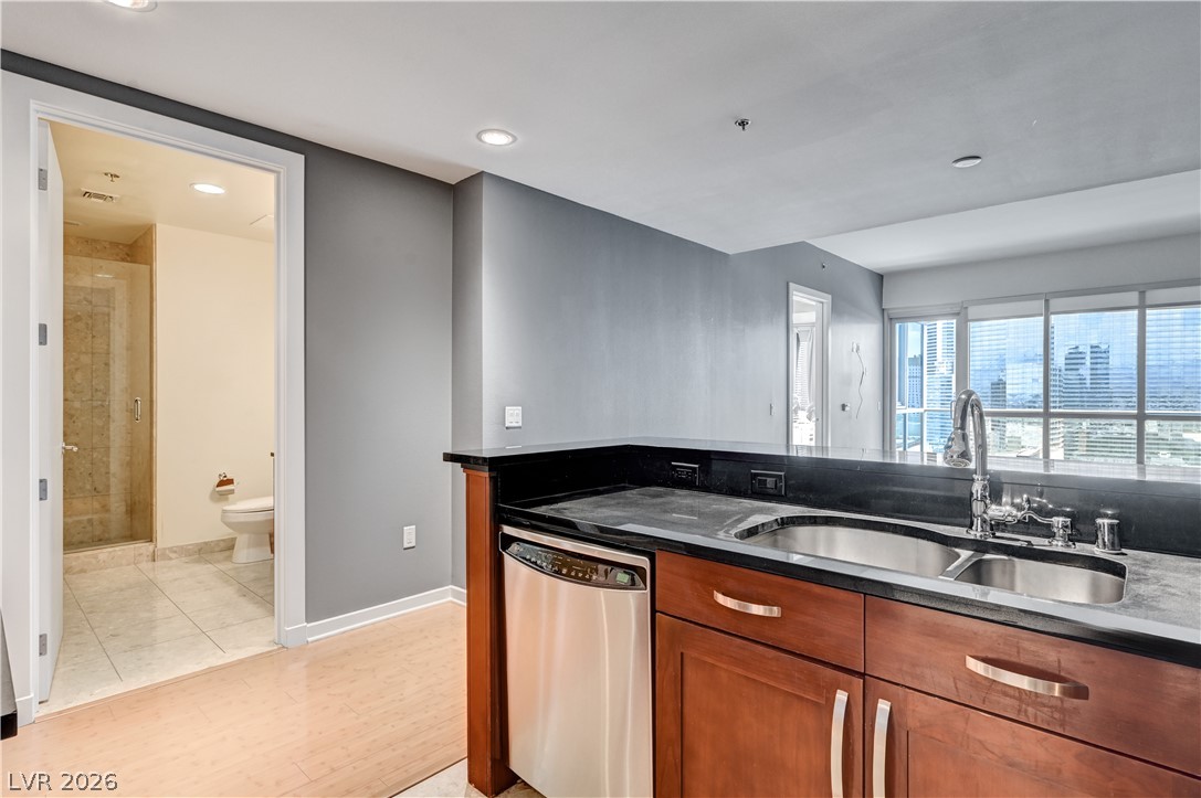 4575 Dean Martin Drive 1811 Las Vegas NV 89103