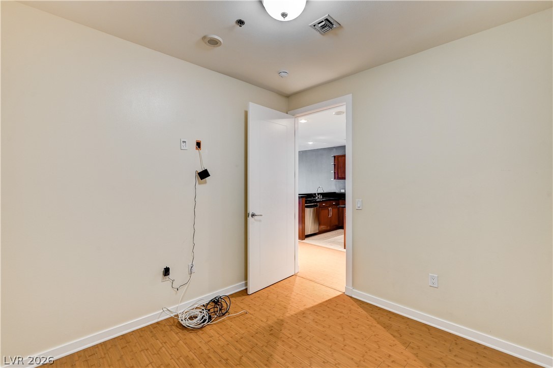 4575 Dean Martin Drive 1811 Las Vegas NV 89103