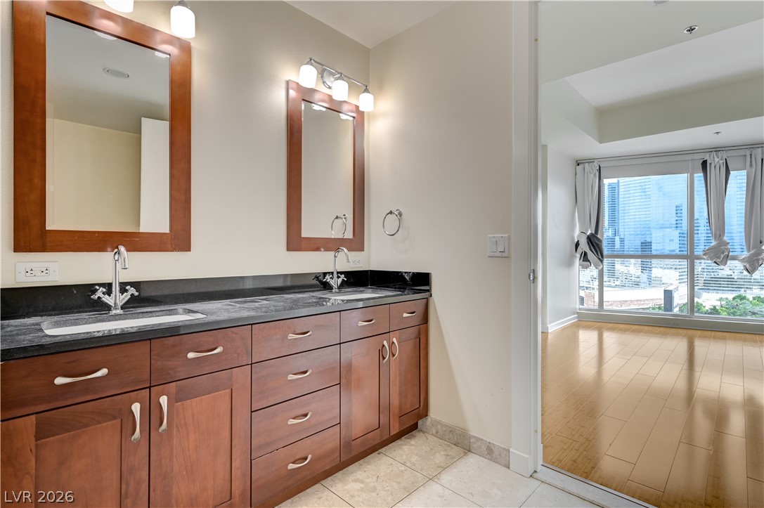 4575 Dean Martin Drive 1811 Las Vegas NV 89103