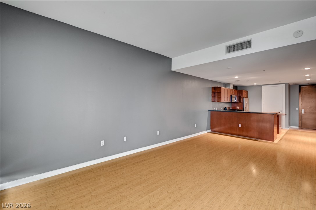 4575 Dean Martin Drive 1811 Las Vegas NV 89103