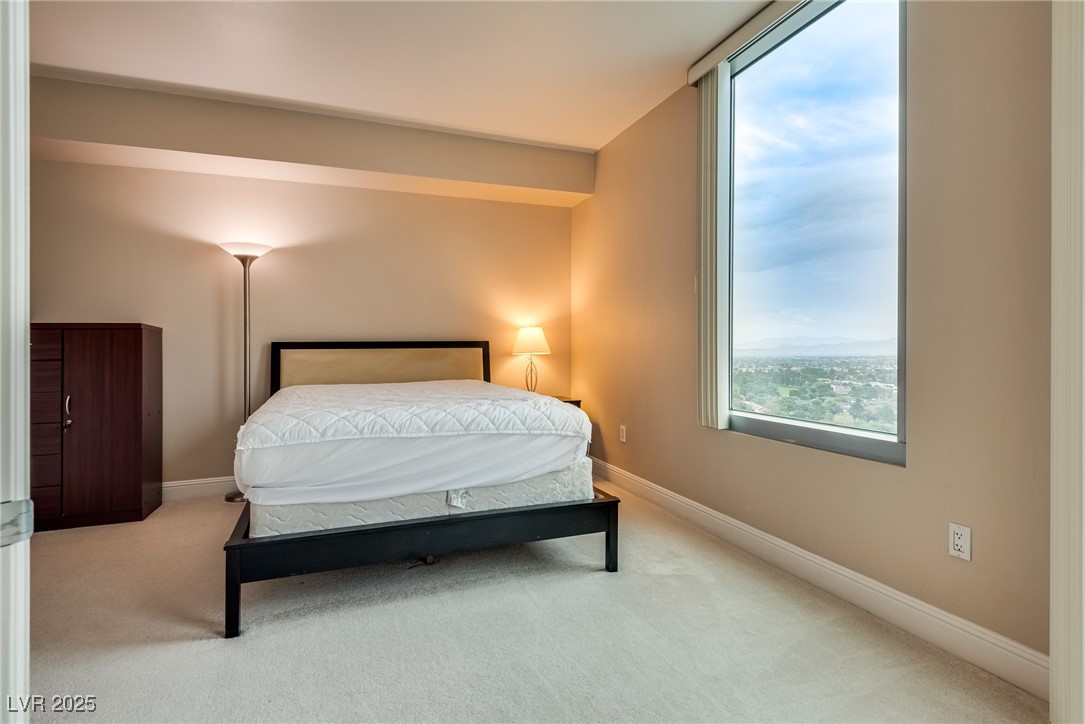 322 Karen Avenue 1904 Las Vegas NV 89109