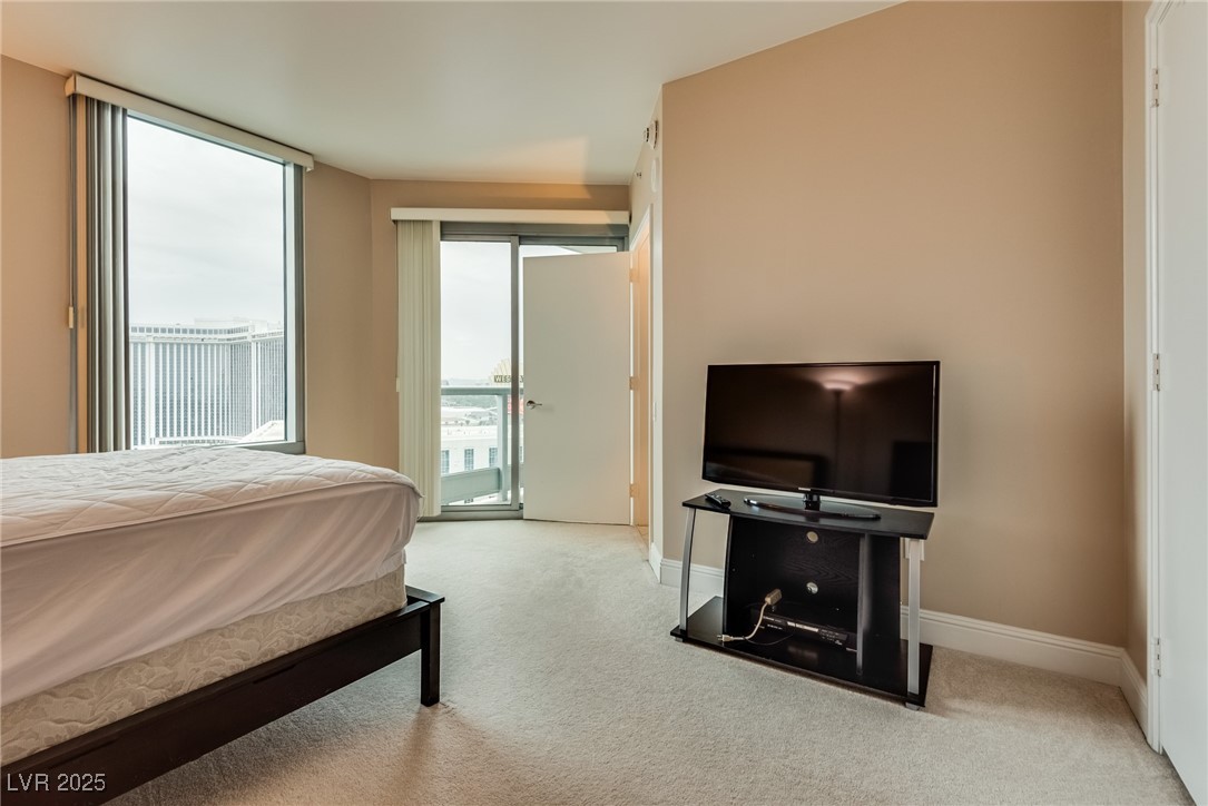 322 Karen Avenue 1904 Las Vegas NV 89109
