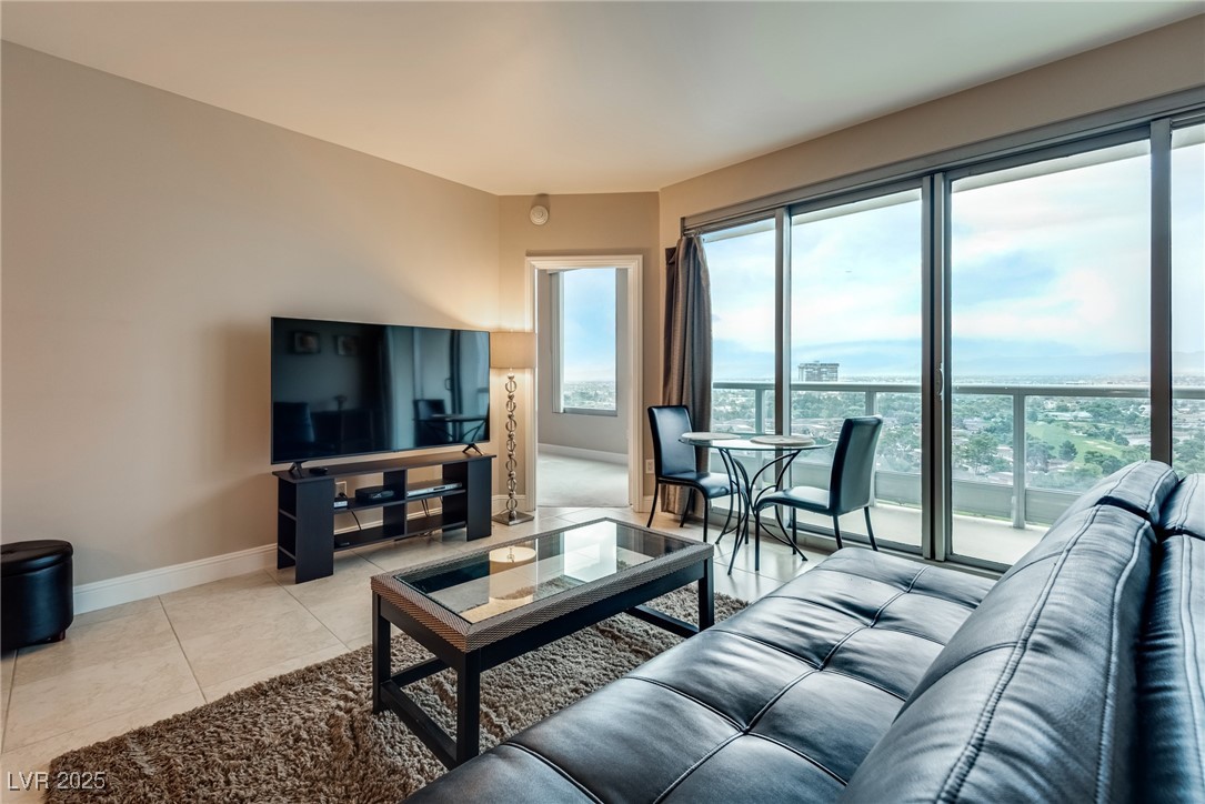 322 Karen Avenue 1904 Las Vegas NV 89109