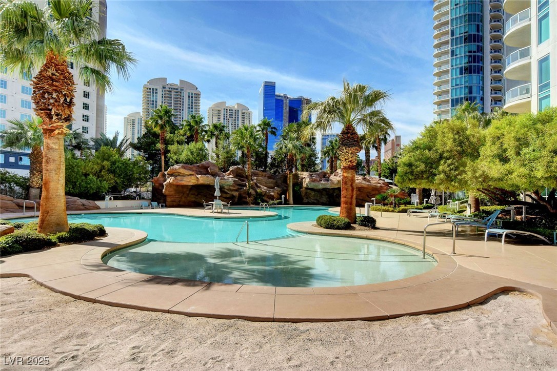 322 Karen Avenue 1904 Las Vegas NV 89109