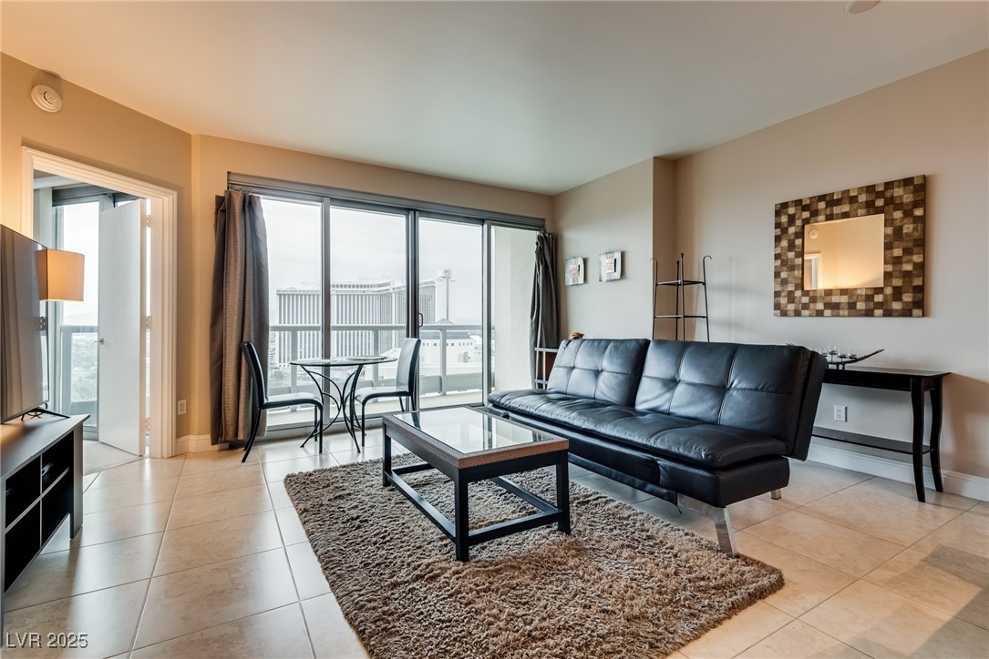 322 Karen Avenue 1904 Las Vegas NV 89109