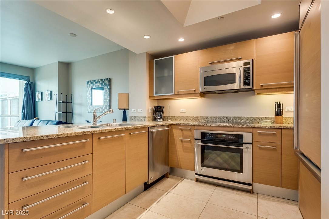 322 Karen Avenue 1904 Las Vegas NV 89109