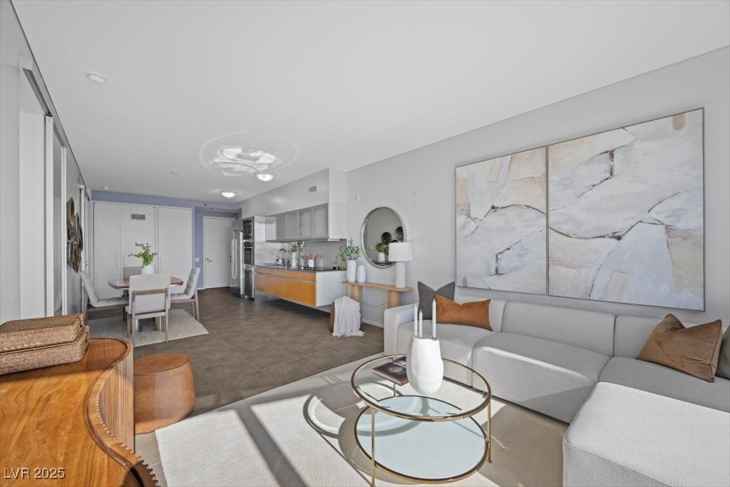 3726 South Las Vegas Boulevard 3305 Las Vegas NV 89158
