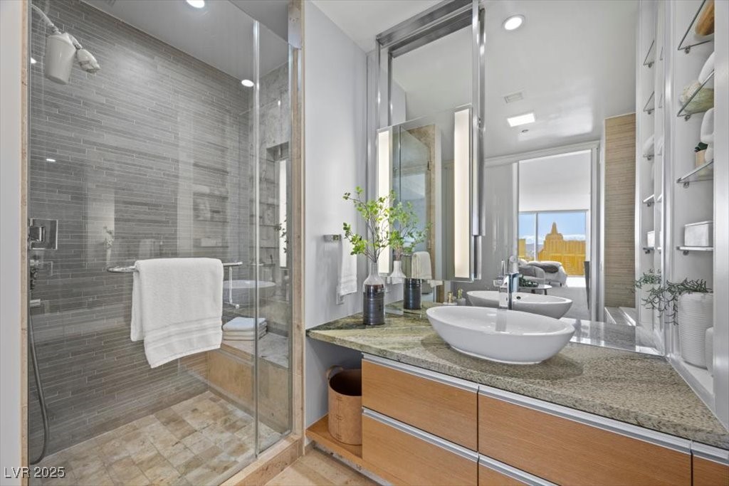 3726 South Las Vegas Boulevard 3305 Las Vegas NV 89158