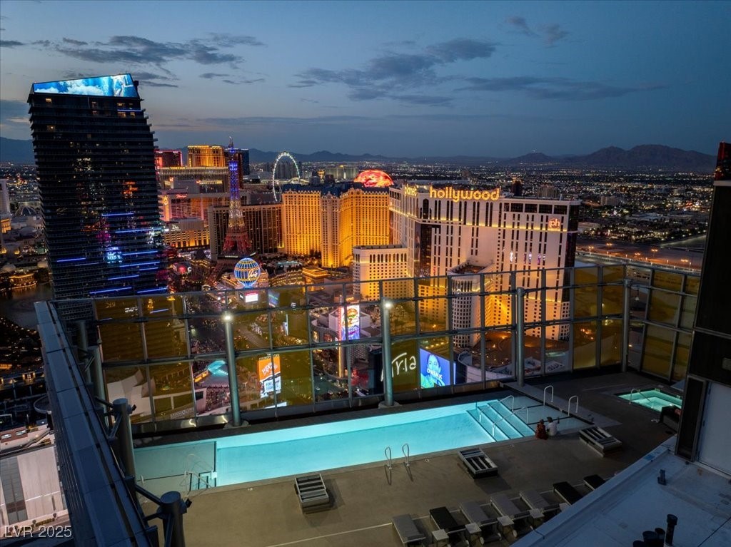 3726 South Las Vegas Boulevard 3305 Las Vegas NV 89158