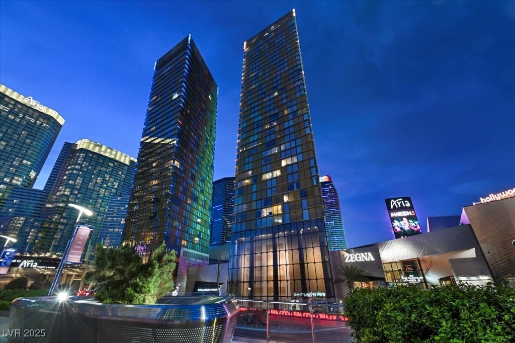 3726 South Las Vegas Boulevard 3305 Las Vegas NV 89158