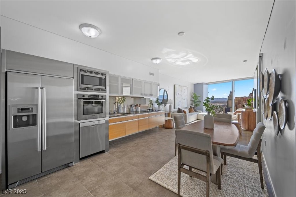 3726 South Las Vegas Boulevard 3305 Las Vegas NV 89158