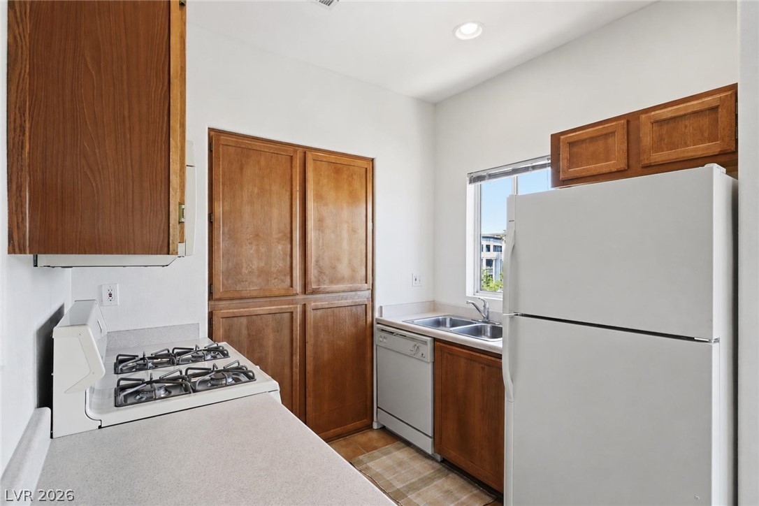 1531 Ruby Cliffs Lane 204 Las Vegas NV 89144
