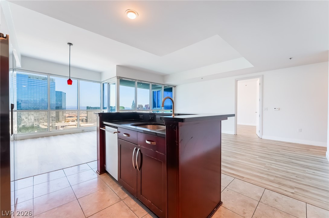 4575 Dean Martin Drive 2809 Las Vegas NV 89103