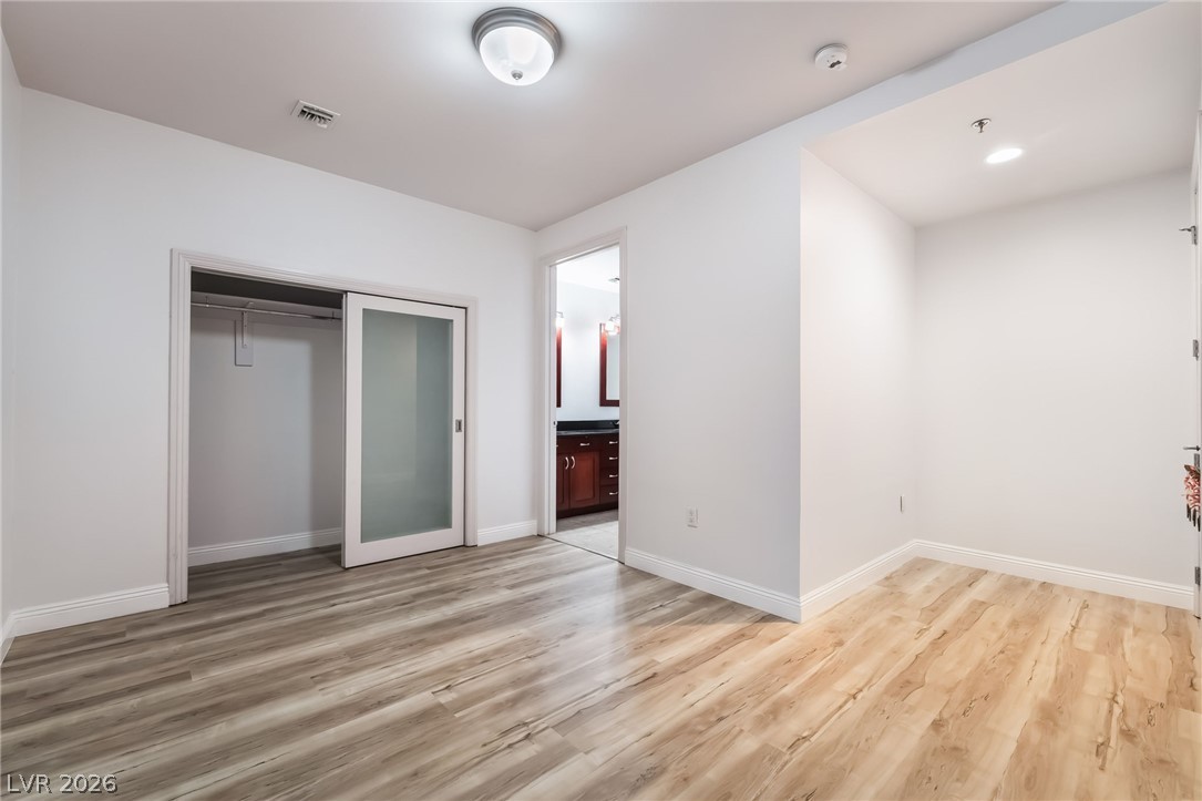 4575 Dean Martin Drive 2809 Las Vegas NV 89103