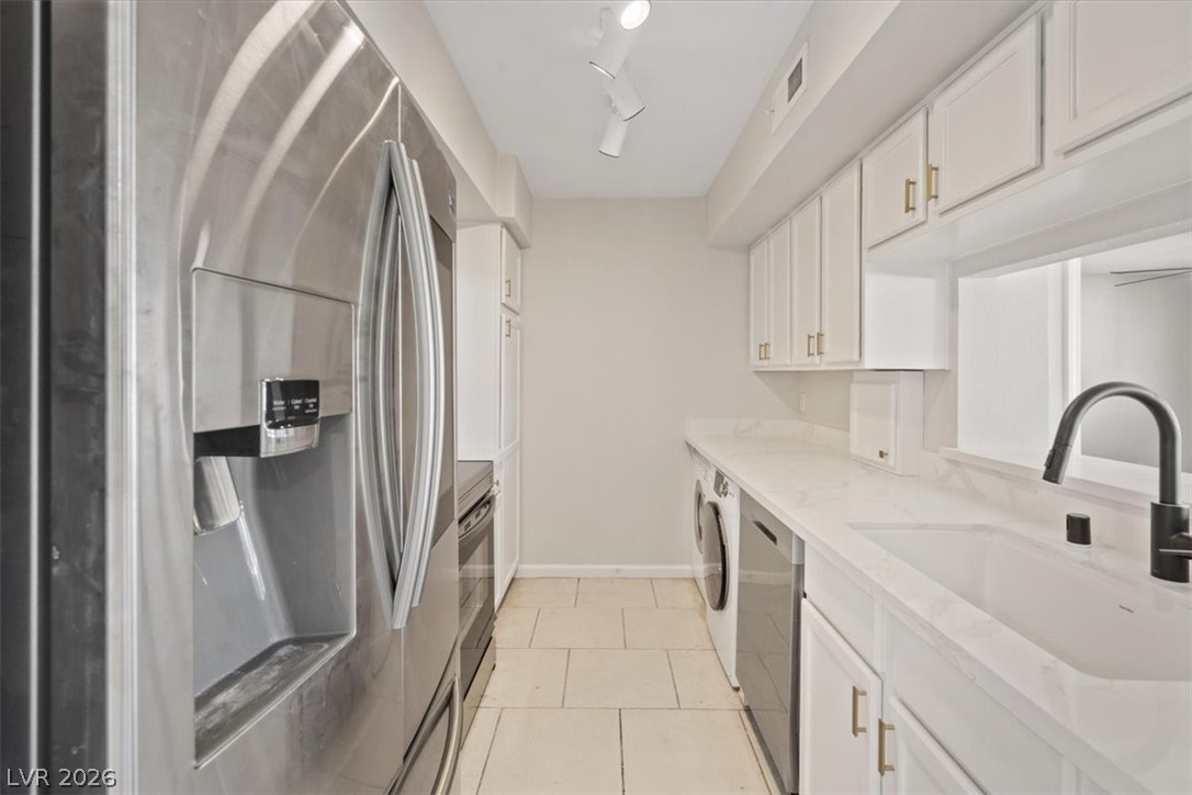 669 Oakmont Avenue 3708 Las Vegas NV 89109