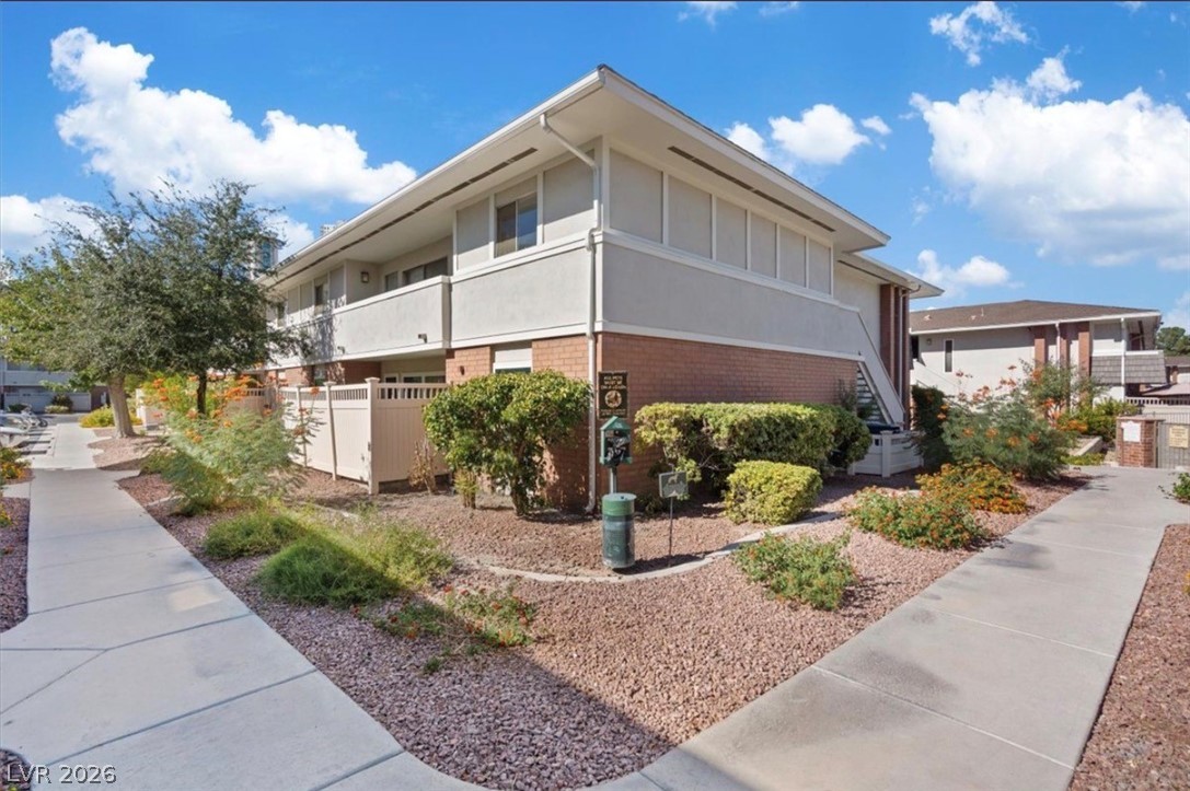 669 Oakmont Avenue 3708 Las Vegas NV 89109