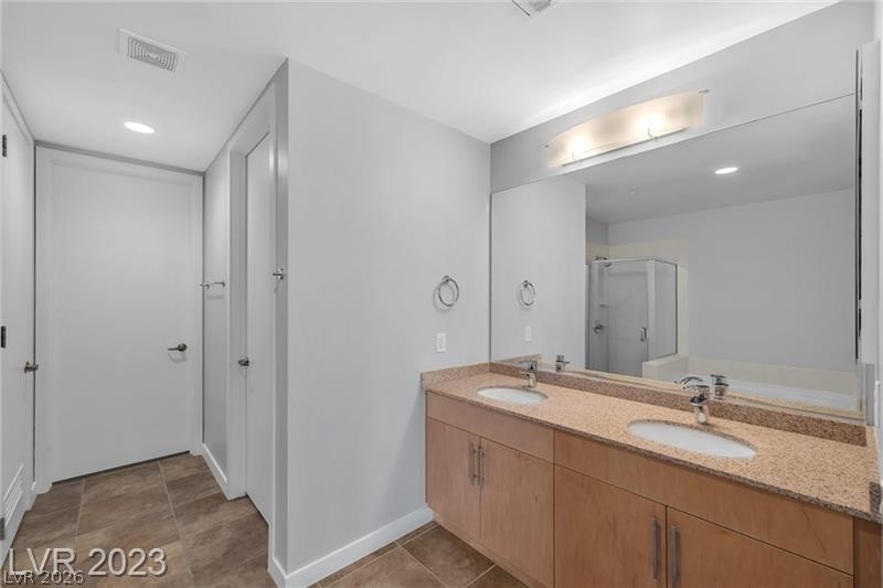 353 East Bonneville Avenue 183/283 Las Vegas NV 89101