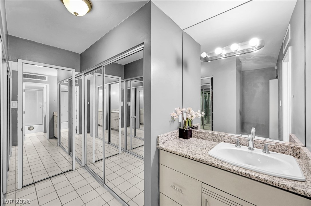 3111 Bel Air Drive 4f Las Vegas NV 89109