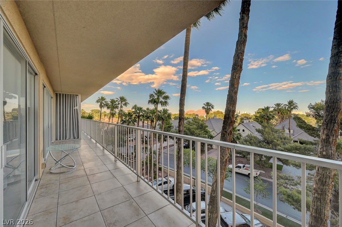3111 Bel Air Drive 4f Las Vegas NV 89109