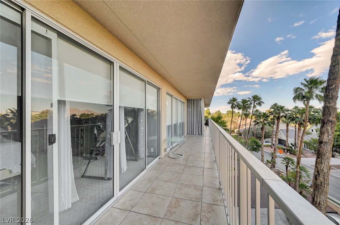 3111 Bel Air Drive 4f Las Vegas NV 89109