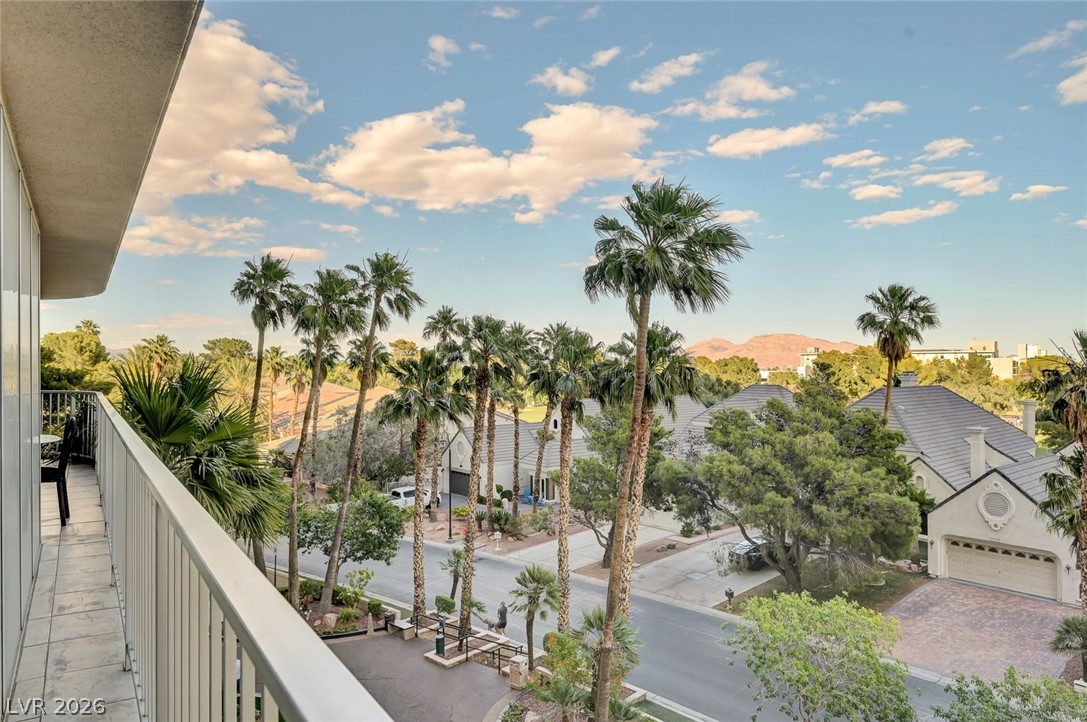 3111 Bel Air Drive 4f Las Vegas NV 89109