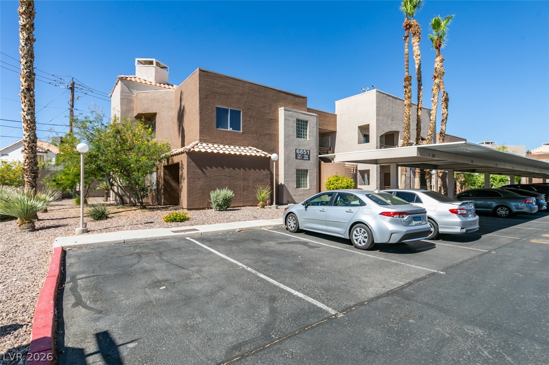 6851 Tamarus Street 104 Las Vegas NV 89119