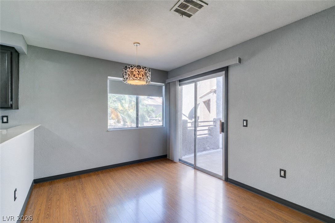 6851 Tamarus Street 104 Las Vegas NV 89119