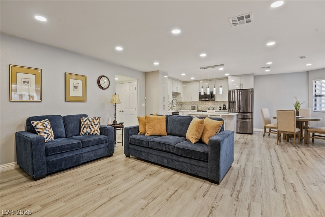 2720 Beaver Creek Court 202 Las Vegas NV 89117