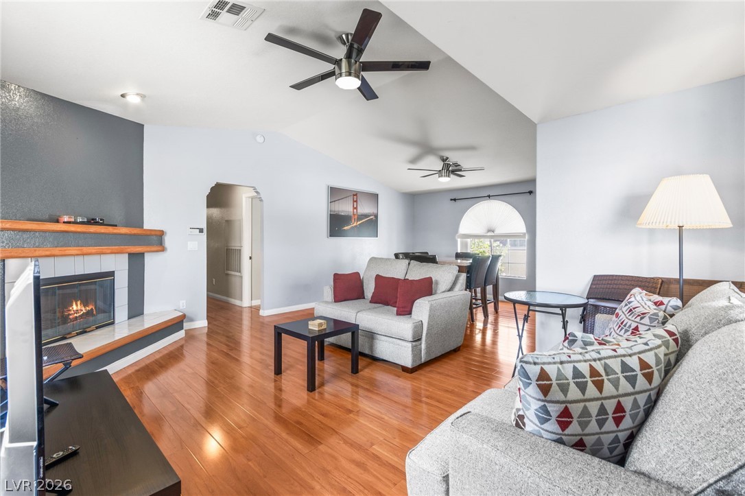 6832 Elm Creek Drive 204 Las Vegas NV 89108