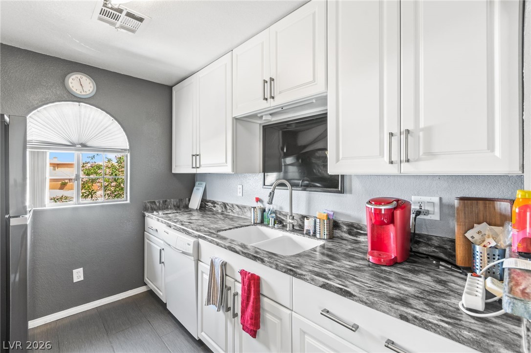 6832 Elm Creek Drive 204 Las Vegas NV 89108