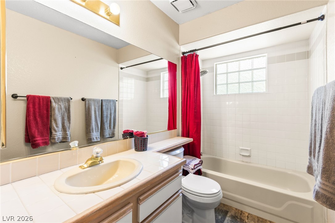 6832 Elm Creek Drive 204 Las Vegas NV 89108
