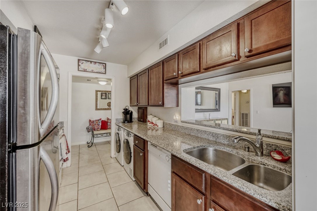 2807 Geary Place 2501 Las Vegas NV 89109
