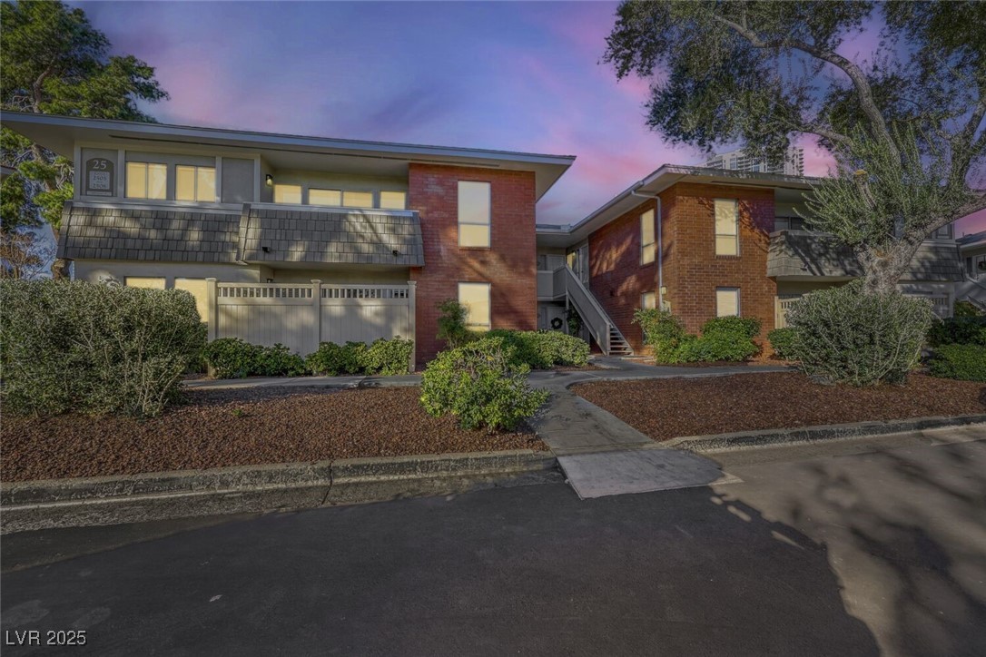 2807 Geary Place 2501 Las Vegas NV 89109
