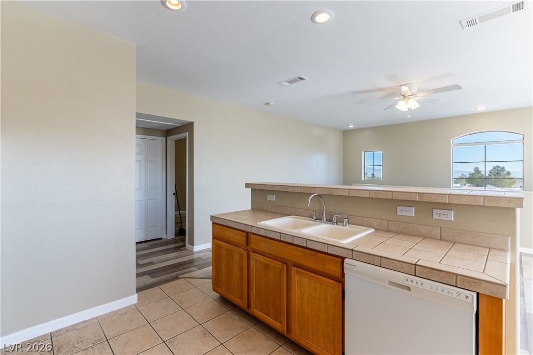 1320 Red Gable Lane 203 Las Vegas NV 89144