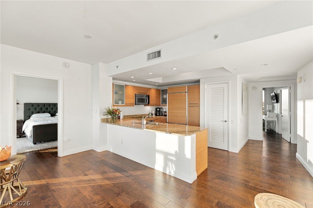 222 Karen Avenue 4101 Las Vegas NV 89109
