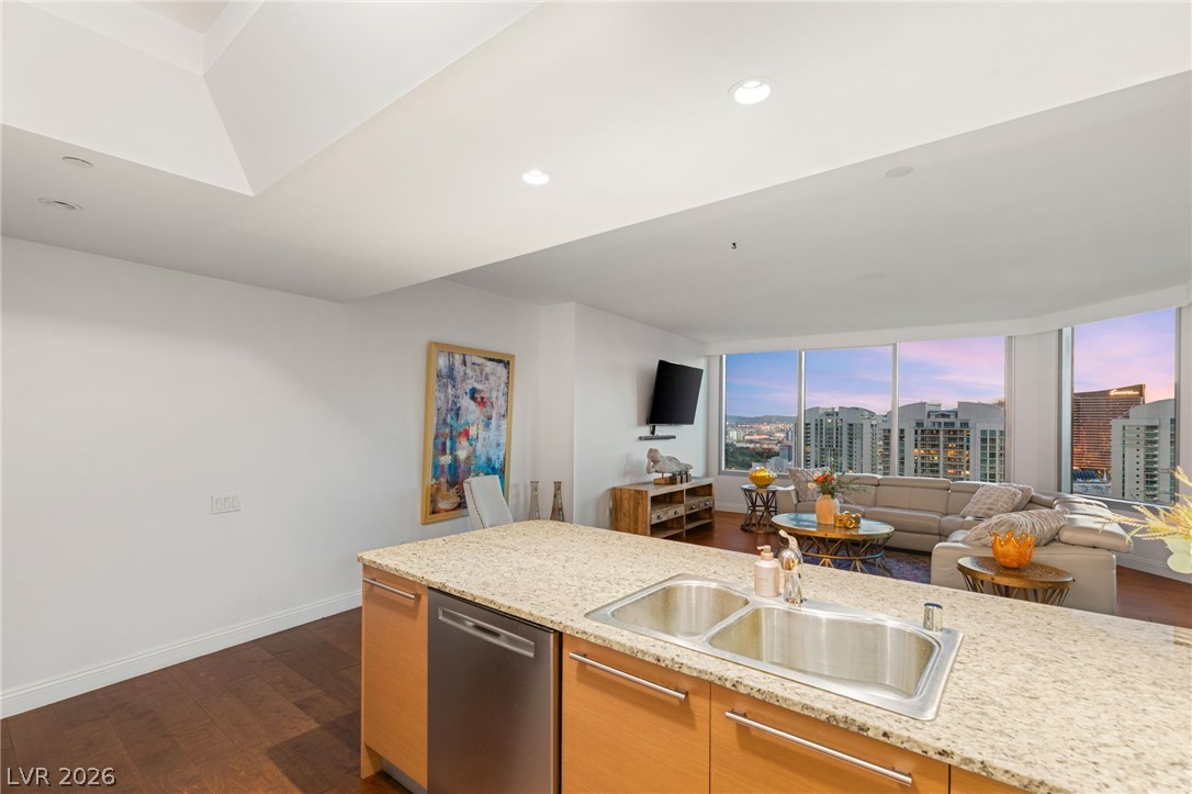 222 Karen Avenue 4101 Las Vegas NV 89109