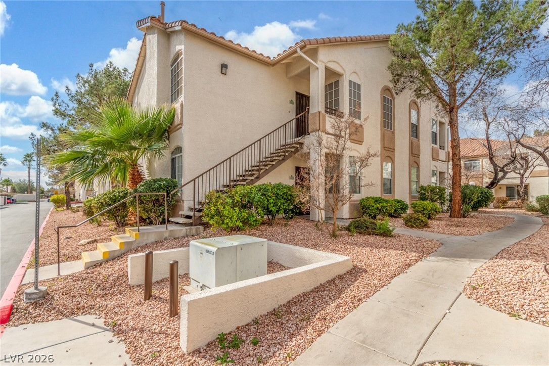 1830 North Buffalo Drive 2033 Las Vegas NV 89128