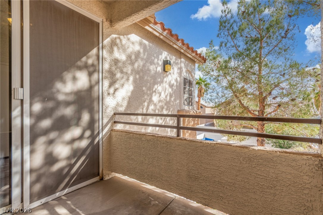 1830 North Buffalo Drive 2033 Las Vegas NV 89128